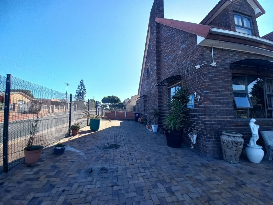 To Let 2 Bedroom Property for Rent in Des Hampden Western Cape